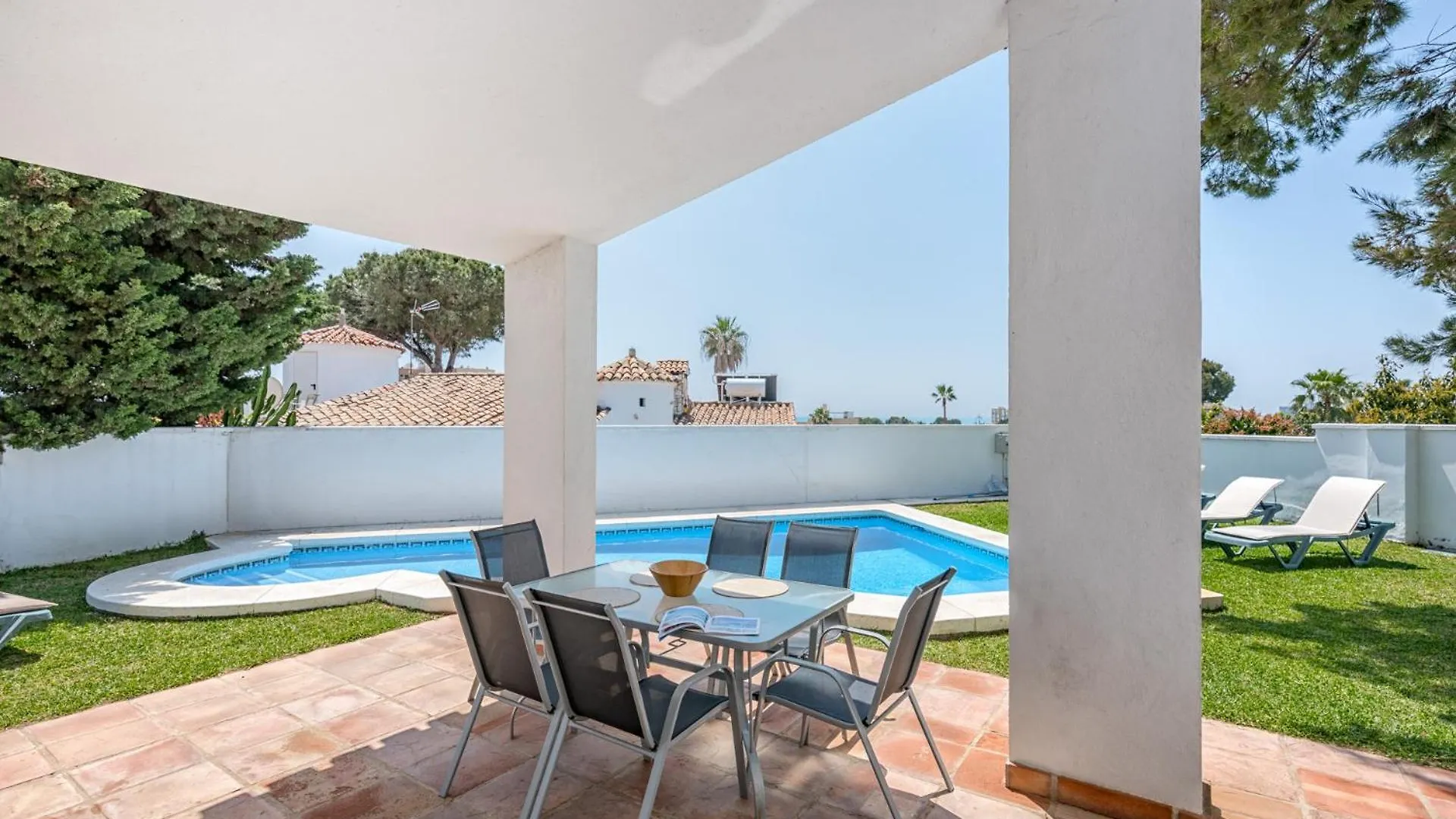 J03 Villa Mabola - Villa Sitio de Calahonda